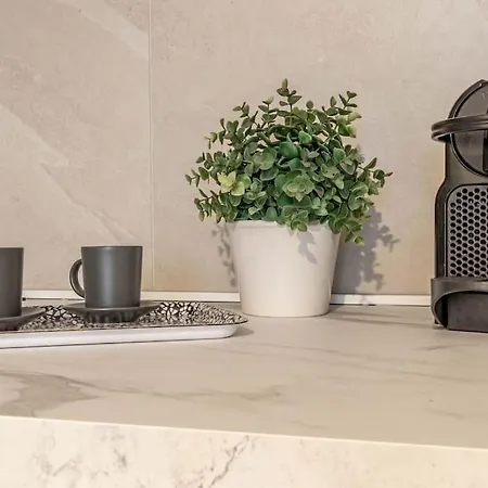 ¤Charme Di Bari¤ Intero Apt Con Design Moderno E Centrale Exterior photo