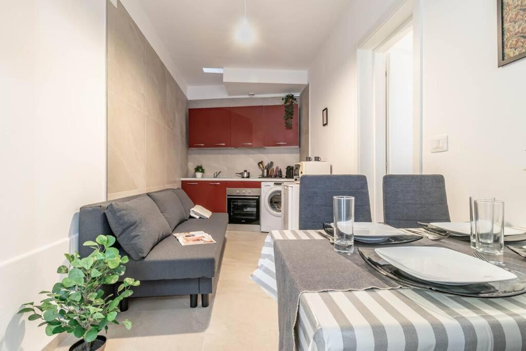 ¤charme Di Bari¤ Intero Con Design Moderno E Apartamento